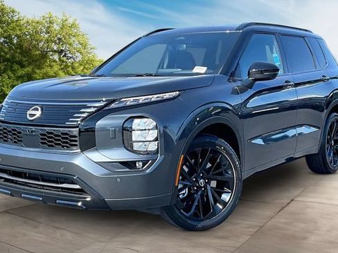 New 2026 Nissan Rogue Platinum AWD/4WD image 2