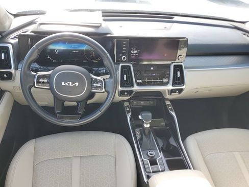 Certified 2023 Kia Sorento SX FWD image 13