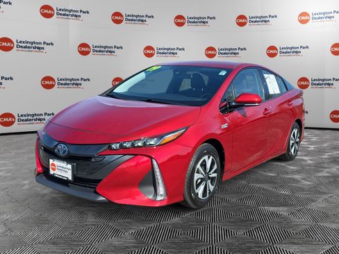 Used 2019 Toyota Prius Prime Premium w/ Carpet Mat Package image 3