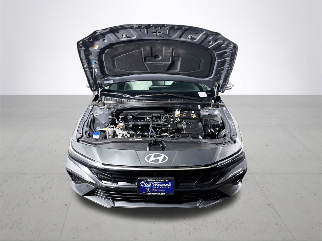 Used 2024 Hyundai Elantra Limited FWD image 23