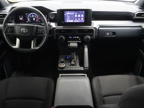 Used 2025 Toyota 4Runner SR5 RWD image 28