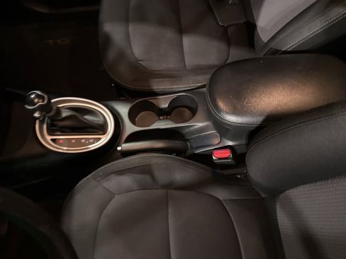 Used 2017 Kia Soul + image 17