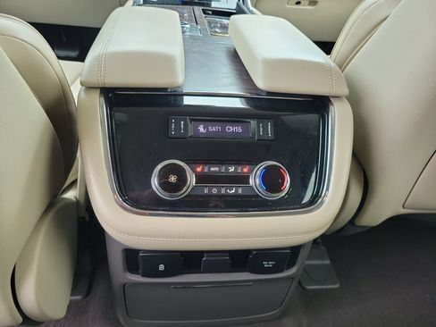 Used 2018 Lincoln Navigator Select w/ Cargo Package RWD image 13