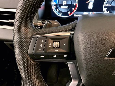 Used 2023 Mitsubishi Outlander SE Black Edition image 17