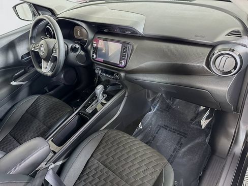 Certified 2021 Nissan Kicks SV FWD image 29