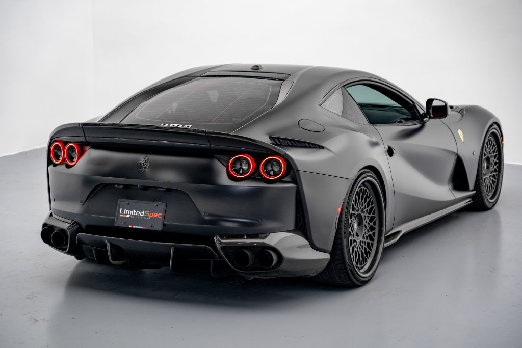 Used 2018 Ferrari 812 Superfast RWD image 24