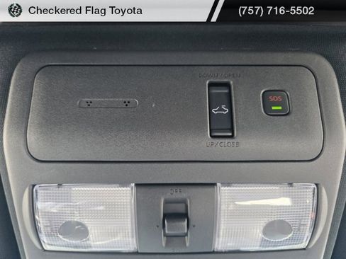 Used 2023 Nissan Frontier PRO-4X w/ Pro-4X Premium Package image 11