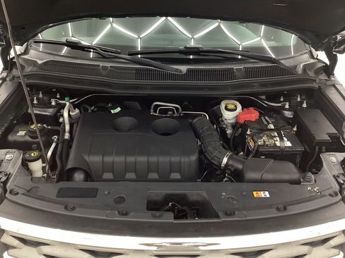 Used 2018 Ford Explorer XLT w/ Equipment Group 201A image 47