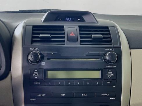 Used 2012 Toyota Corolla L FWD image 14