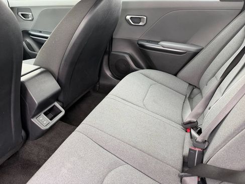 Used 2025 Kia K4 FWD image 14