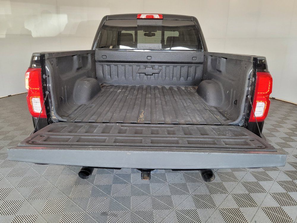 Used 2017 Chevrolet Silverado 1500 LTZ Z71 w/ Midnight Edition AWD/4WD image 29