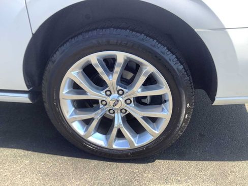 Used 2018 Ford Expedition Max Platinum AWD/4WD image 7