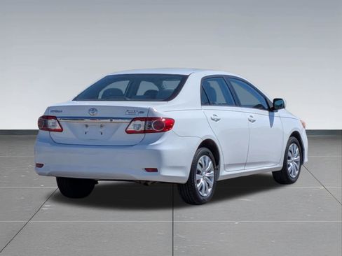 Used 2013 Toyota Corolla LE FWD image 5