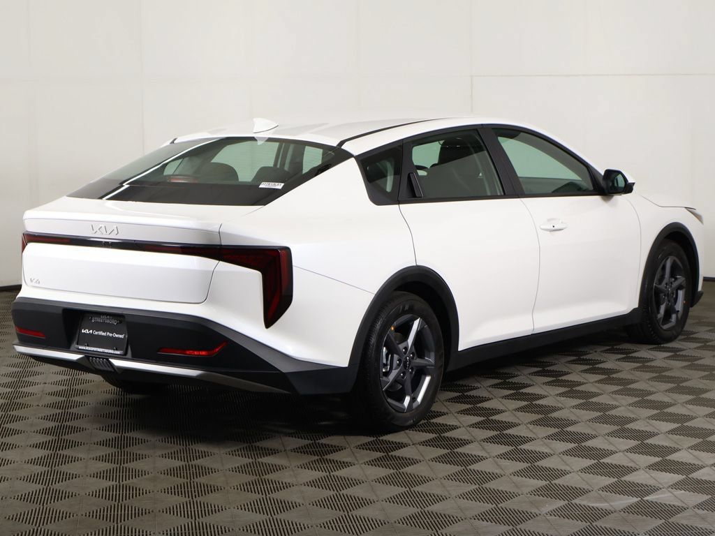 Certified 2025 Kia K4 FWD image 9