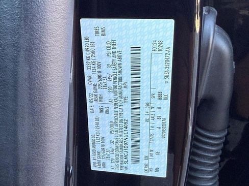 Used 2022 Lincoln Corsair AWD w/ Equipment Group 101A image 23