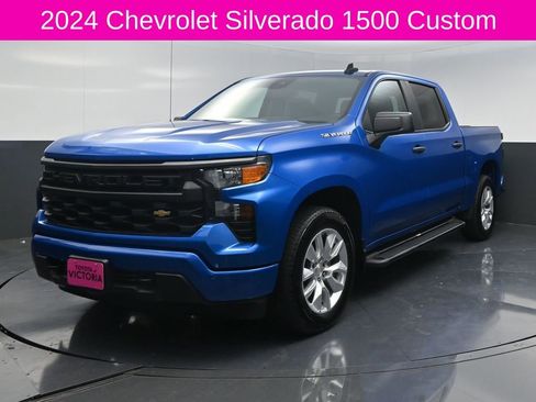 Used 2024 Chevrolet Silverado 1500 Custom image 2