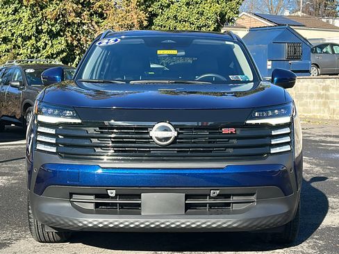 Certified 2025 Nissan Kicks SR image 2