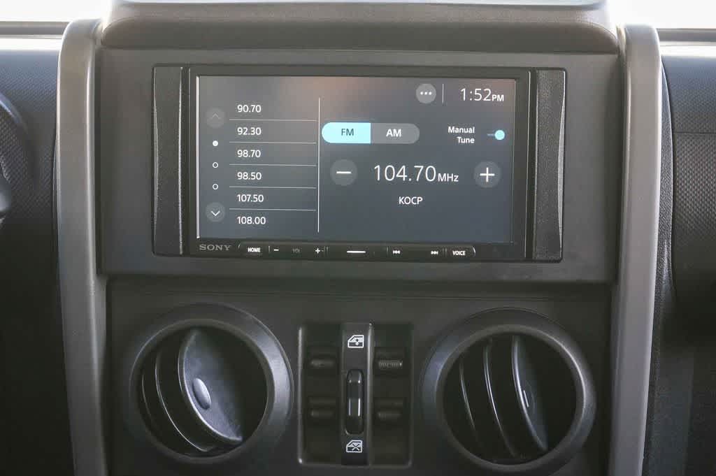 Used 2010 Jeep Wrangler Unlimited Sport AWD/4WD image 14