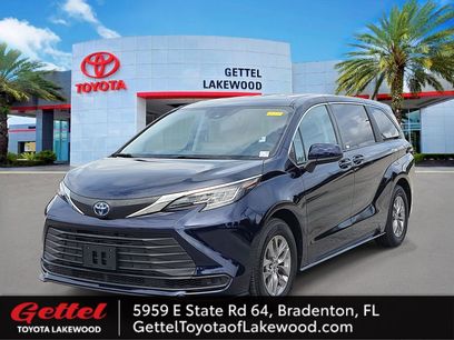 Certified 2021 Toyota Sienna LE