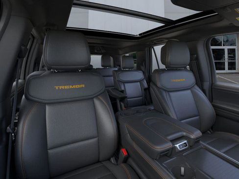 New 2026 Ford Expedition Tremor image 10