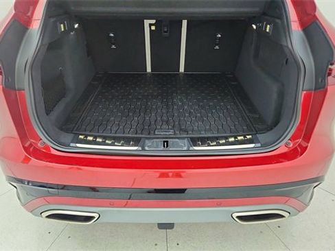 Used 2025 Jaguar F-PACE R-Dynamic S image 14