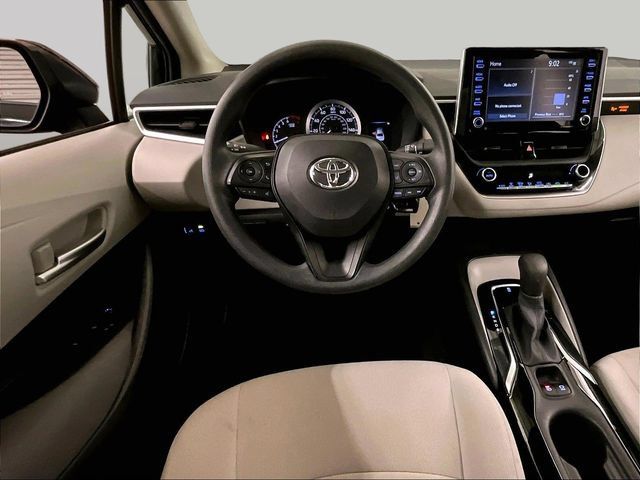 Used 2021 Toyota Corolla LE FWD image 5