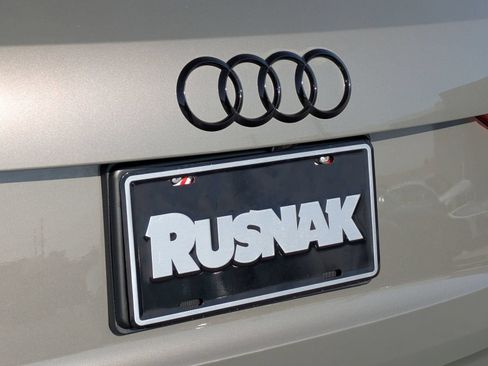 Used 2023 Audi Q3 2.0T Premium w/ Black Optic Sport Package AWD/4WD image 19