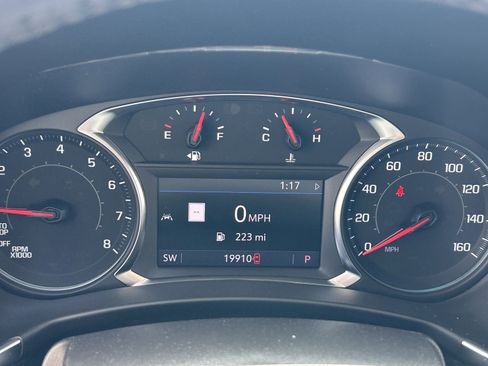 Used 2022 Chevrolet Equinox Premier FWD image 13