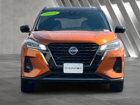 Used 2024 Nissan Kicks SR image 9