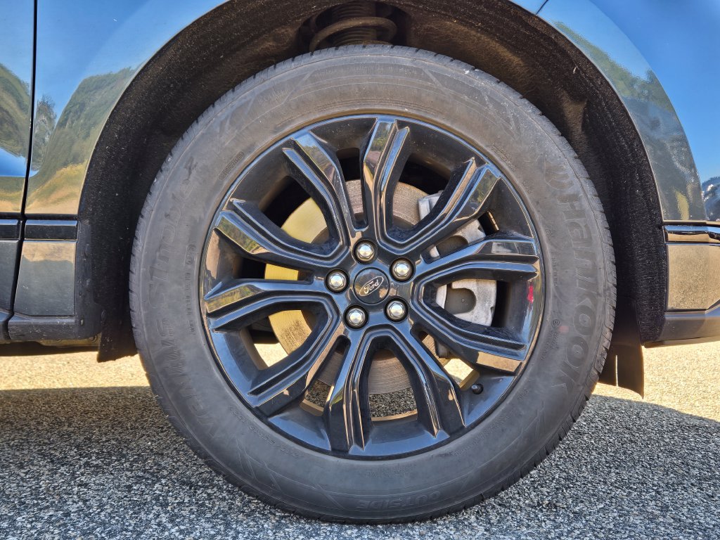 Used 2023 Ford Edge SE w/ Black Appearance Package AWD/4WD image 10