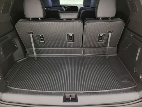 New 2026 Chevrolet Traverse LT w/ Midnight/Sport Edition image 25
