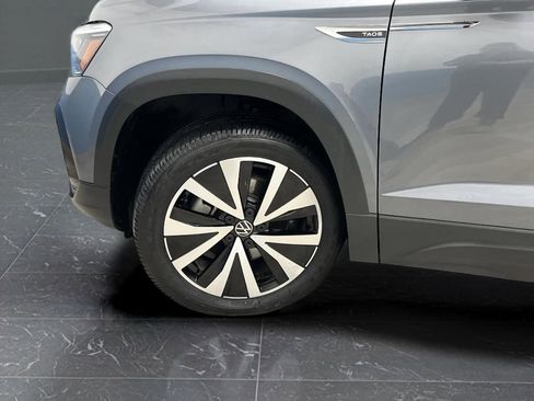 Used 2022 Volkswagen Taos SE w/ IQ.Drive SE Package image 33