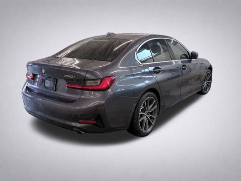 Used 2020 BMW 330i xDrive Sedan w/ Convenience Package image 4