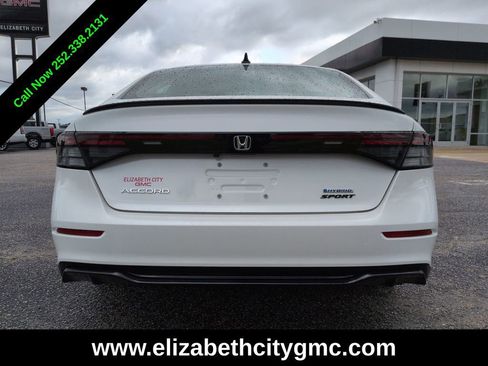 Used 2025 Honda Accord Sport image 5