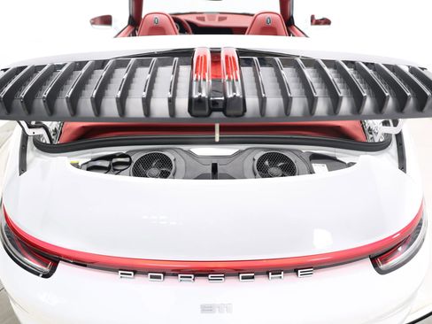 Used 2022 Porsche 911 Carrera image 67