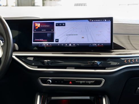 Used 2025 BMW X6 xDrive40i image 12