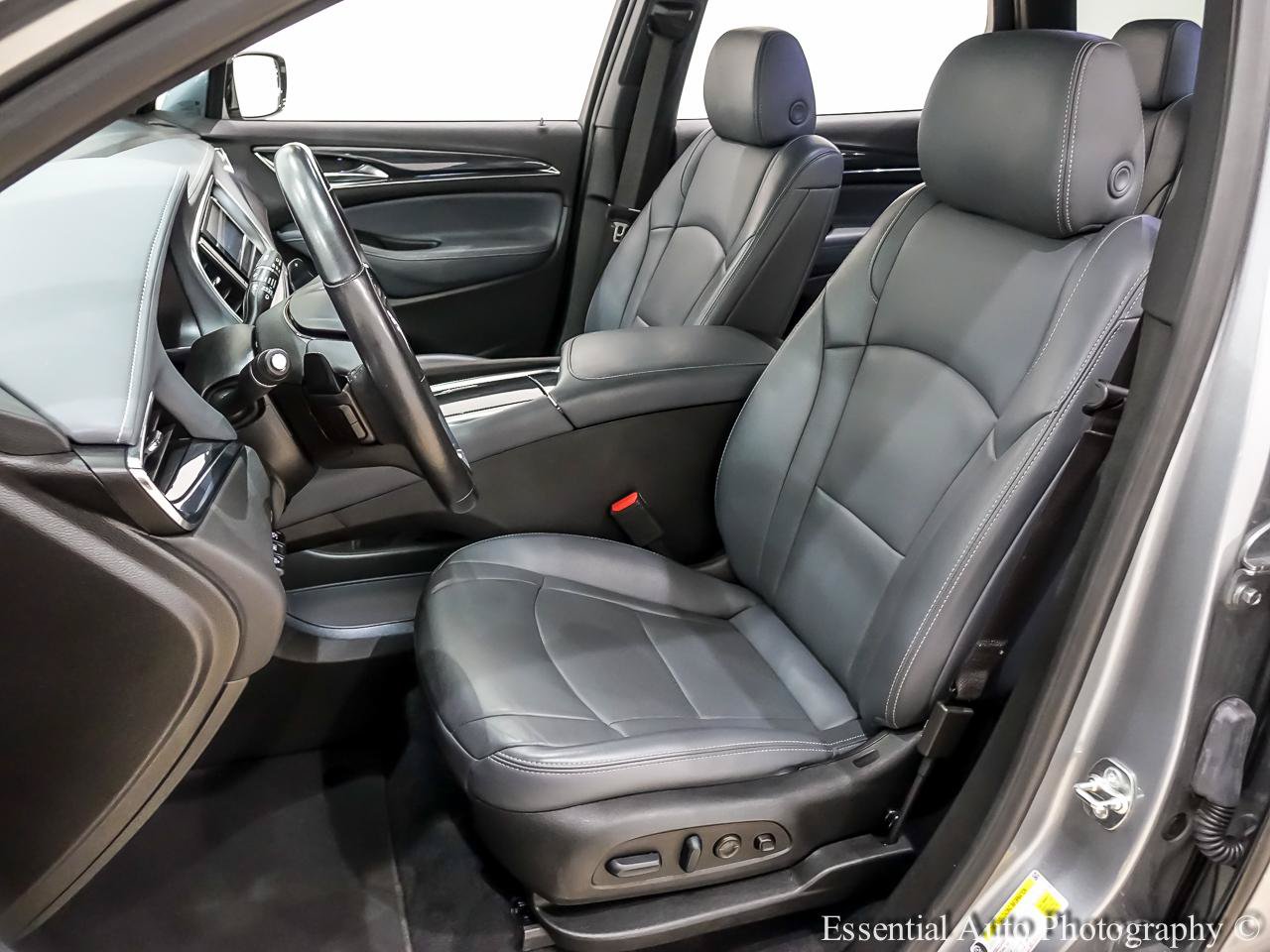 Used 2024 Buick Enclave Premium AWD/4WD image 13