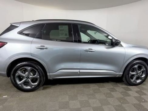 Used 2024 Ford Escape ST-Line AWD/4WD image 3