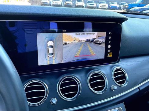 Used 2023 Mercedes-Benz E 350 4MATIC Sedan image 14