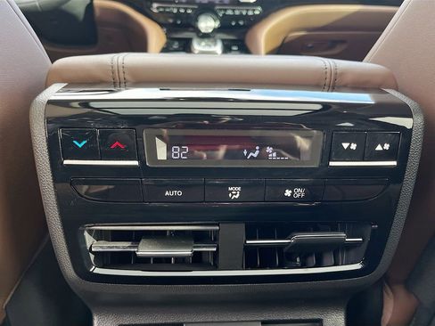 Used 2025 Acura MDX w/ Technology Package image 27