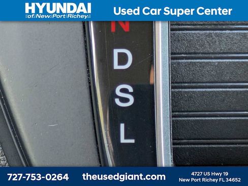 Used 2015 Honda CR-V LX image 24