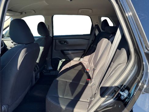 Used 2024 Nissan Rogue S image 16