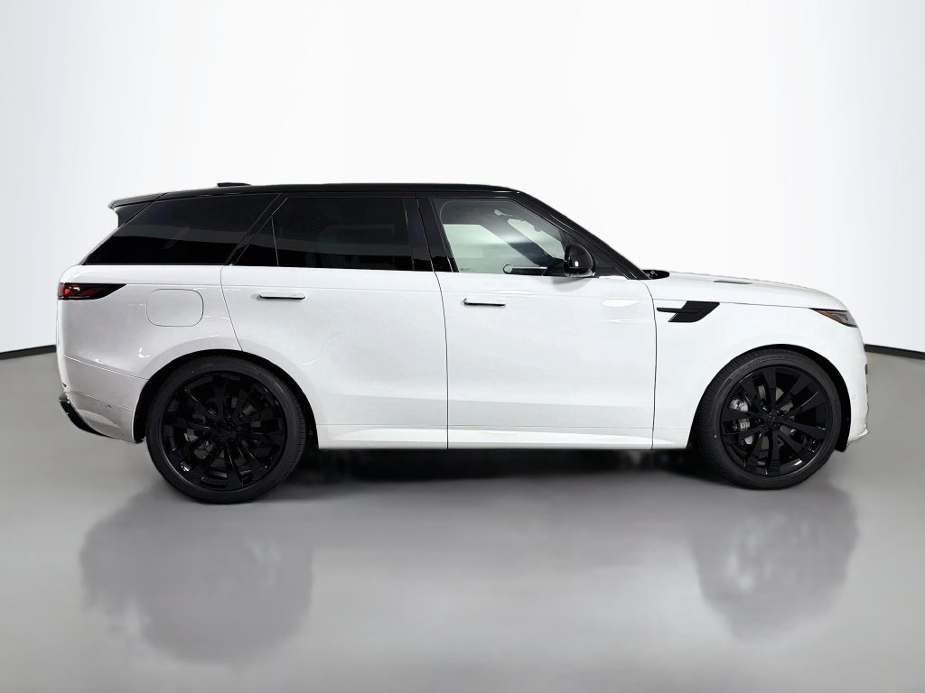 New 2027 Land Rover Range Rover Sport Dynamic SE AWD/4WD image 4
