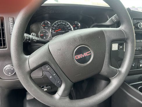 Used 2021 GMC Savana 3500 w/ Power Convenience Package RWD image 10