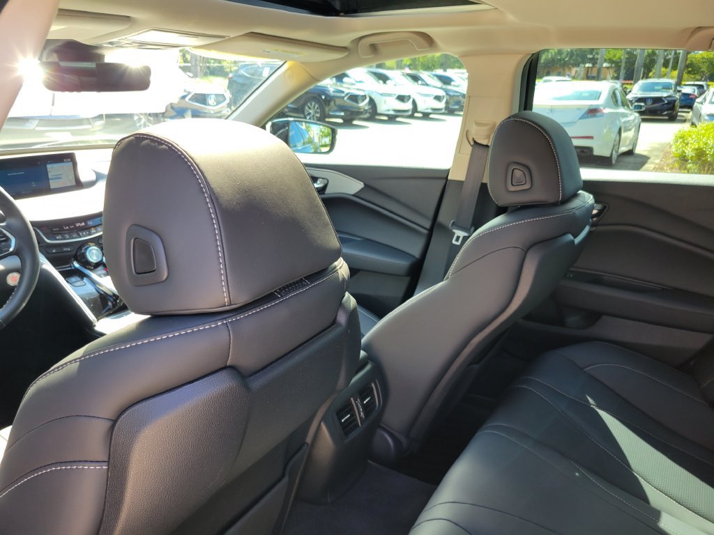 Used 2023 Acura TLX w/ Technology Package FWD image 8