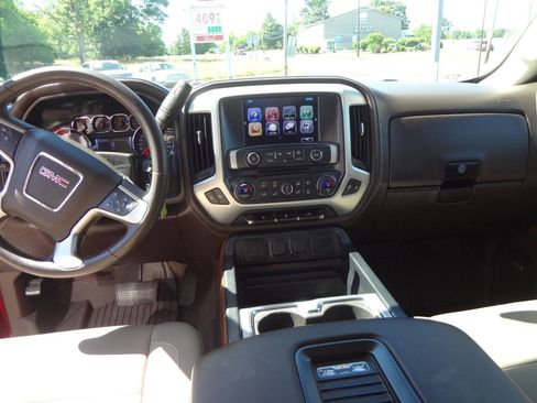 Used 2017 GMC Sierra 1500 SLT w/ SLT Premium Package AWD/4WD image 11