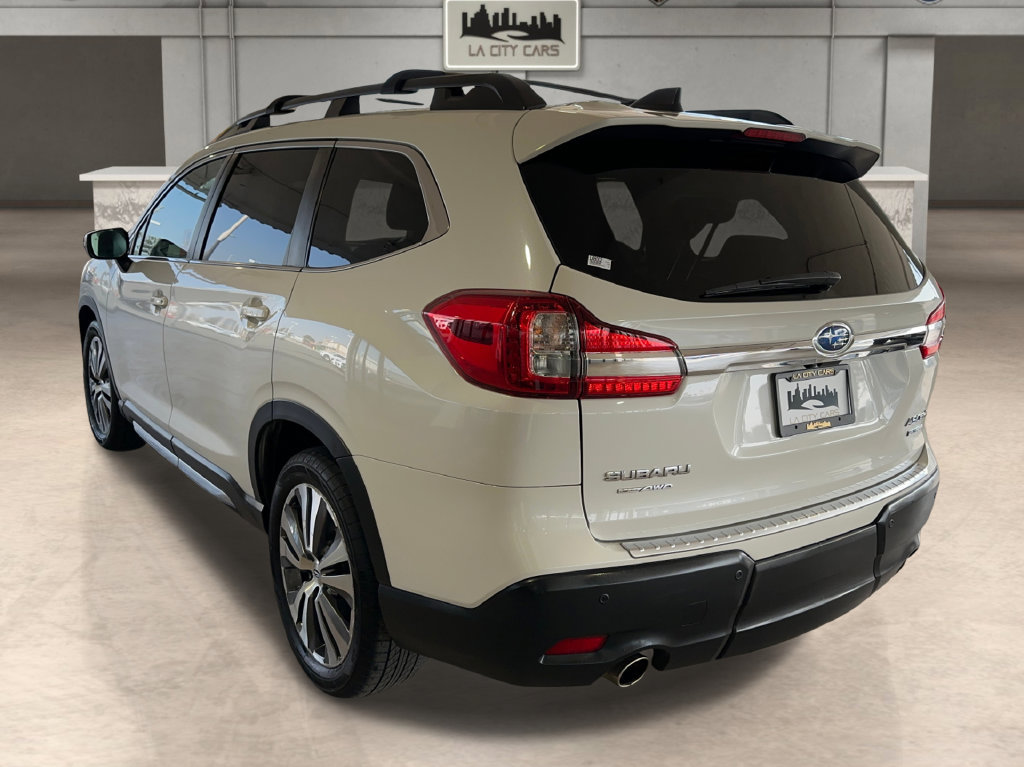 Used 2022 Subaru Ascent Limited w/ Technology Package AWD/4WD image 3