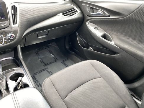Used 2024 Chevrolet Malibu LT FWD image 18