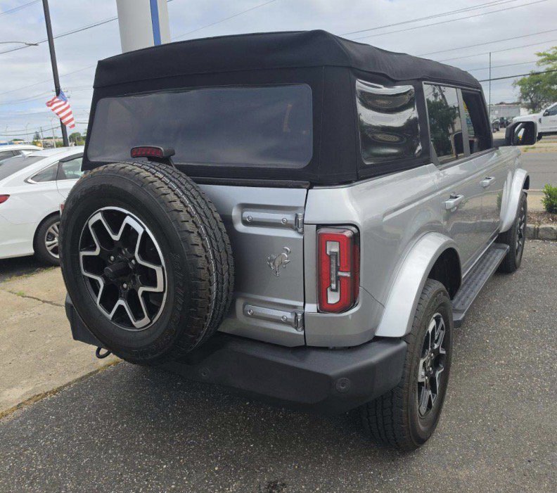 Used 2023 Ford Bronco Outer Banks AWD/4WD image 5