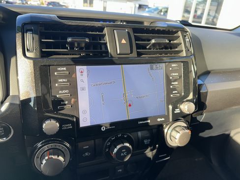 Used 2021 Toyota 4Runner TRD Off-Road Premium image 17